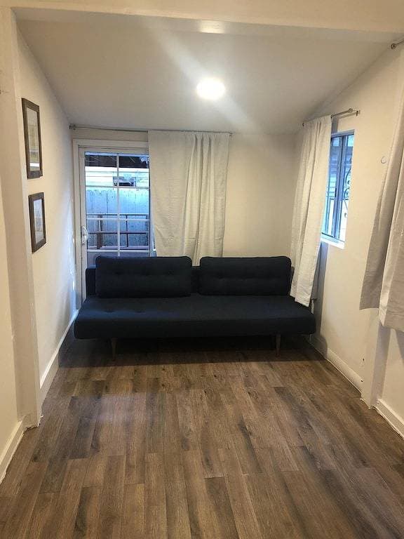 Entspanntes und geräumiges 2-Zimmer-Apartment mit Patio 1