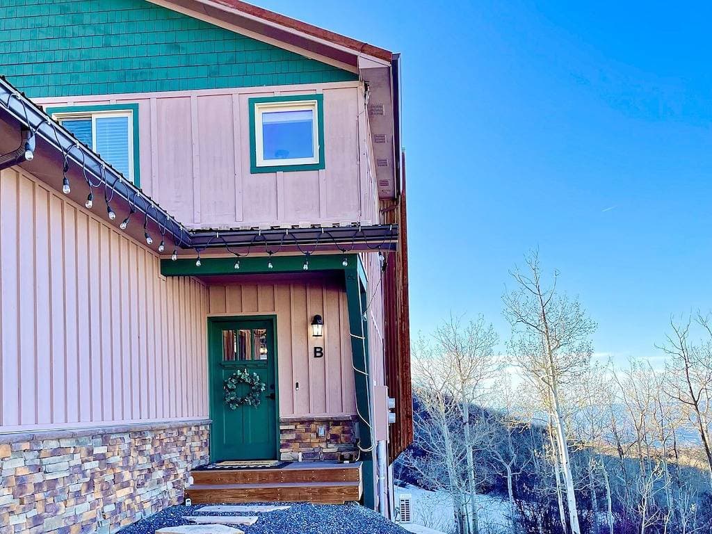 Foto 5 von 48: Modernes gemütliches Zuhause im Powderhorn Mountain Resort mit Annehmlichkeiten