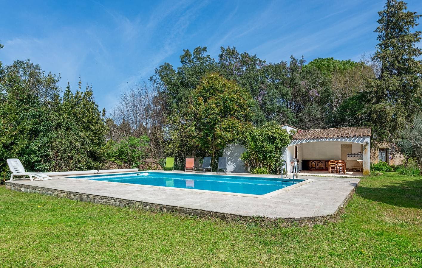 Foto 5 von 23: Schicke Ferienwohnung mit Pool & WiFi bei Saint-Chamas