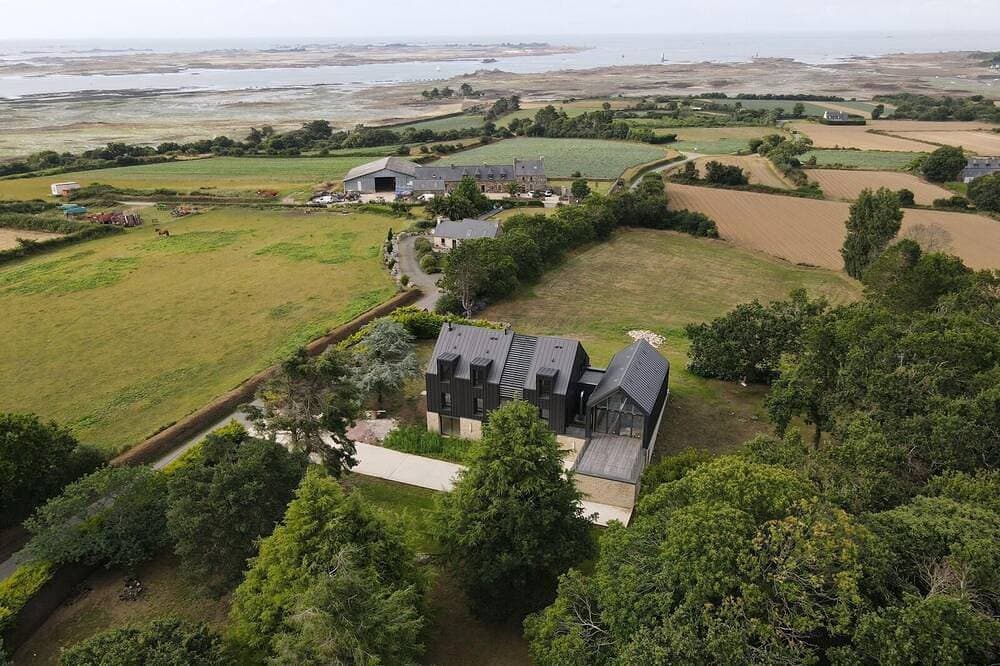Foto 13 von 27: Hiran Ma Wel Architect-designed house with sea view