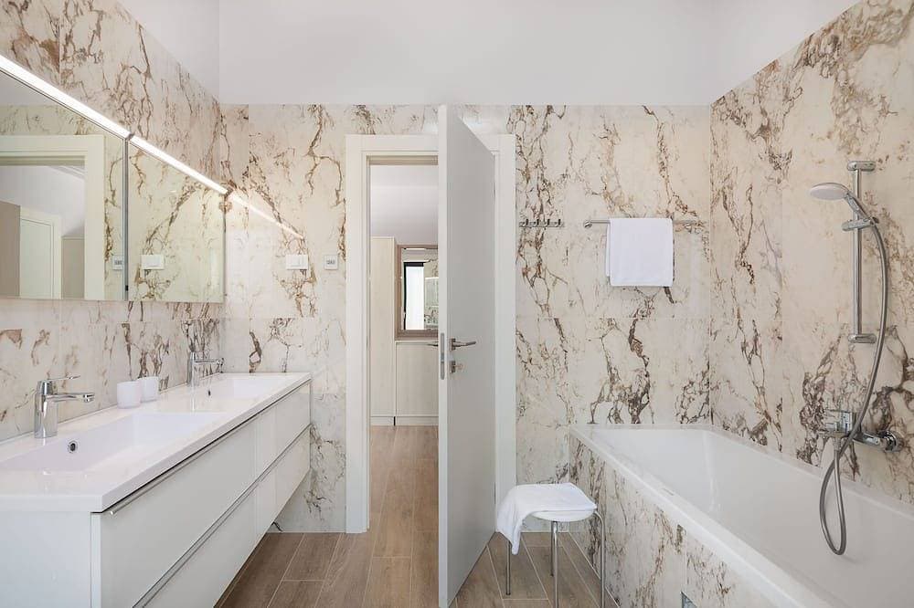 Foto 7 von 30: Exclusive five star villa