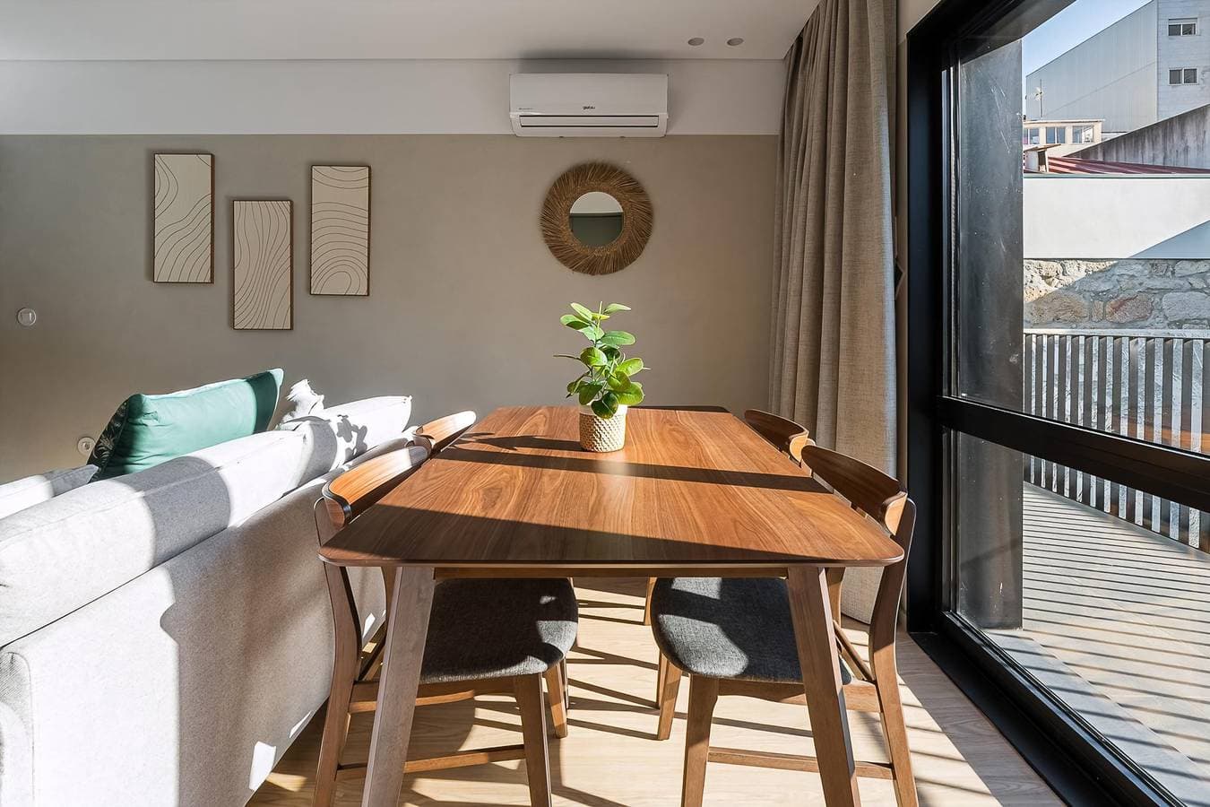 Foto 11 von 33: Ferienwohnung für 4 Personen mit Balkon