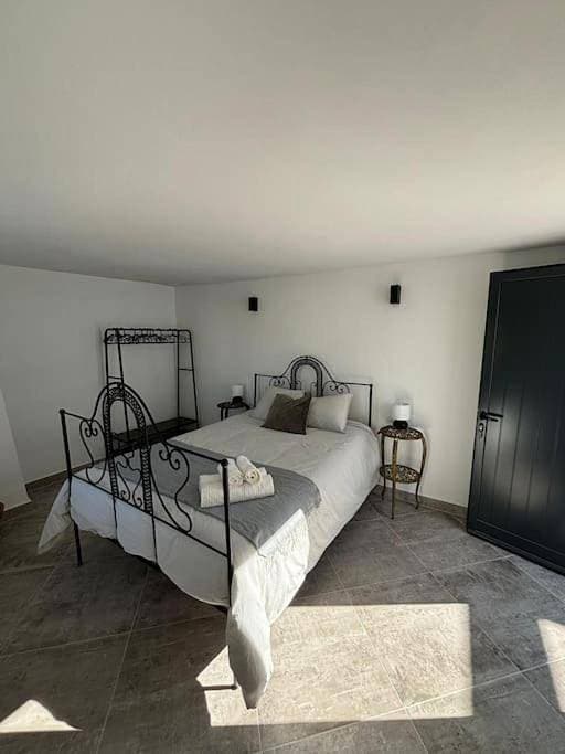 Foto 5 von 24: Three-Bedroom Apartment