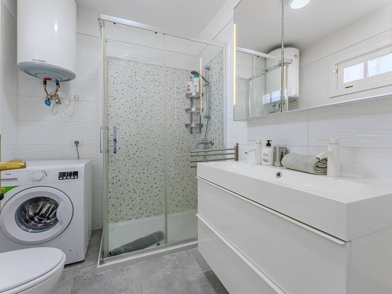 Foto 13 von 15: Ferienwohnung für 4 Personen mit Pool