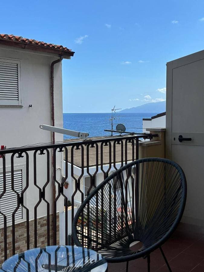 Foto 2 von 15: Apartment with Sea View