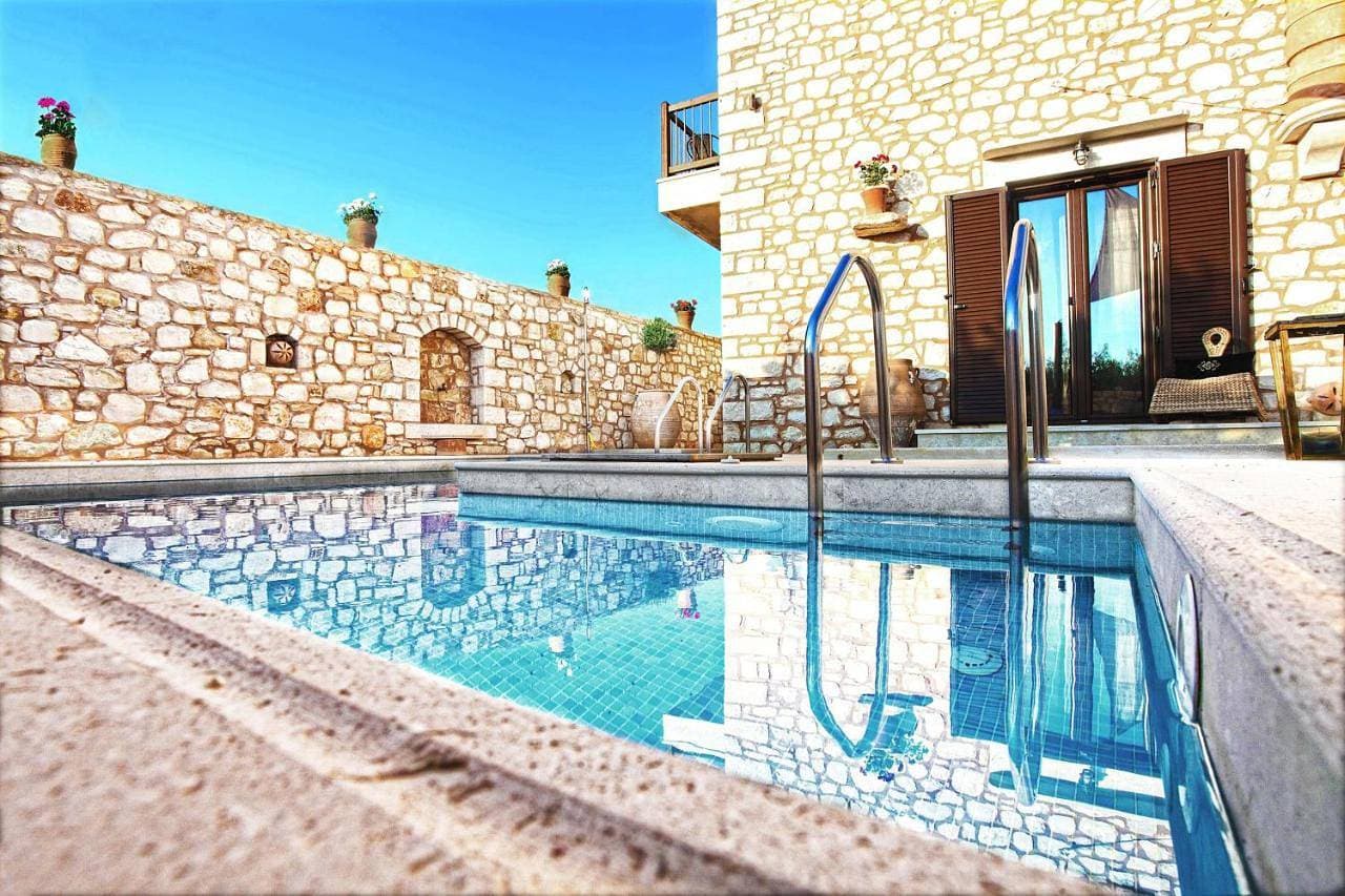 Lacasa 1 Deluxe Villa With Private Pool, Jacuzzi 1