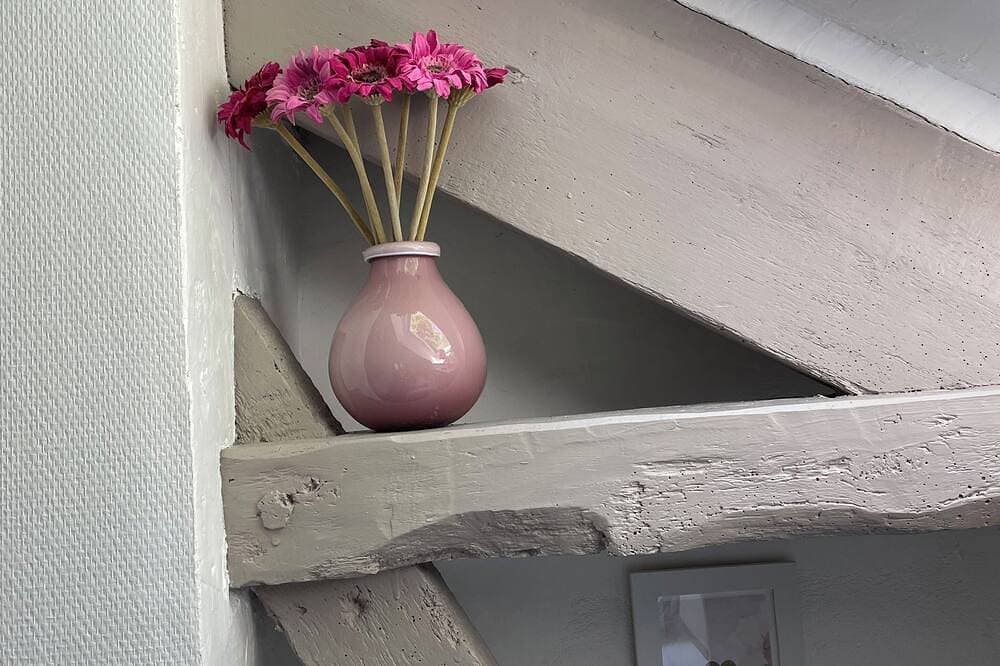Foto 13 von 15: Quiet tiny house with a patio and 1 parking space, right in the heart of downtown Bayeux