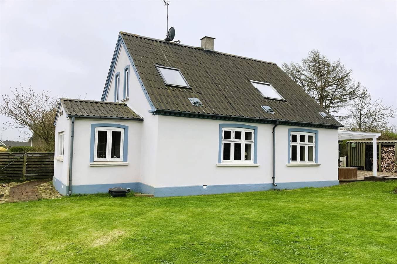 Pet friendly home in Humble with WiFi 1