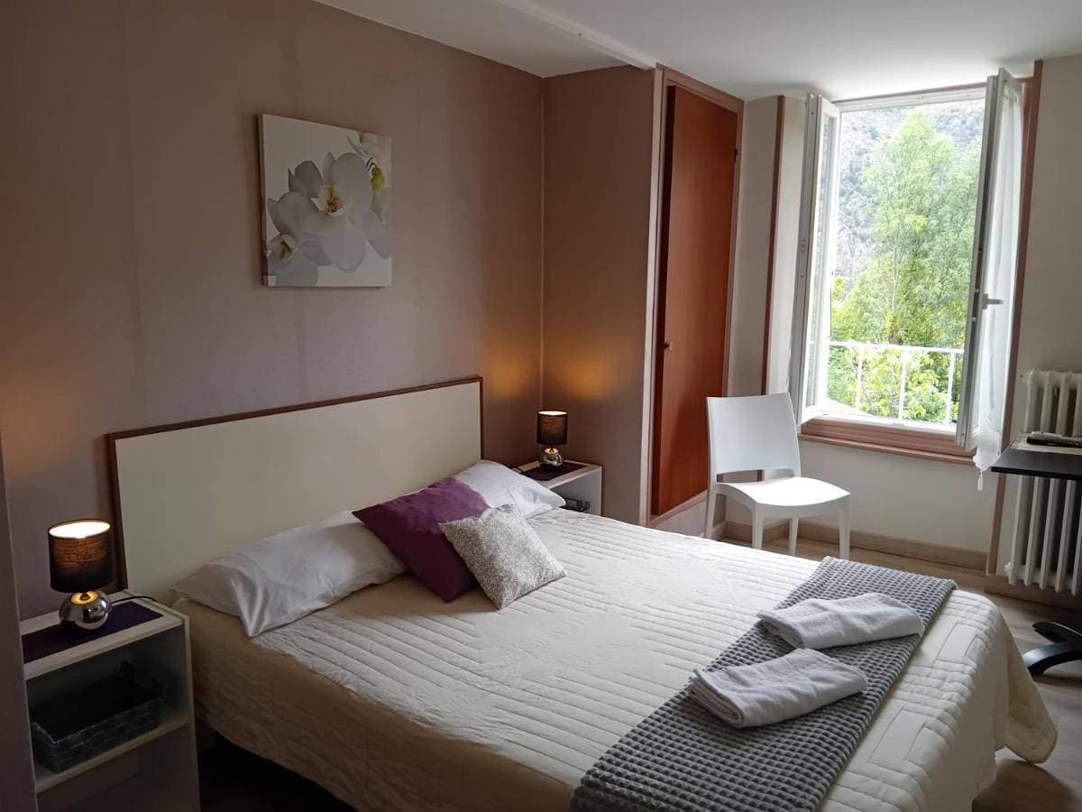 Foto 2 von 10: Double Room