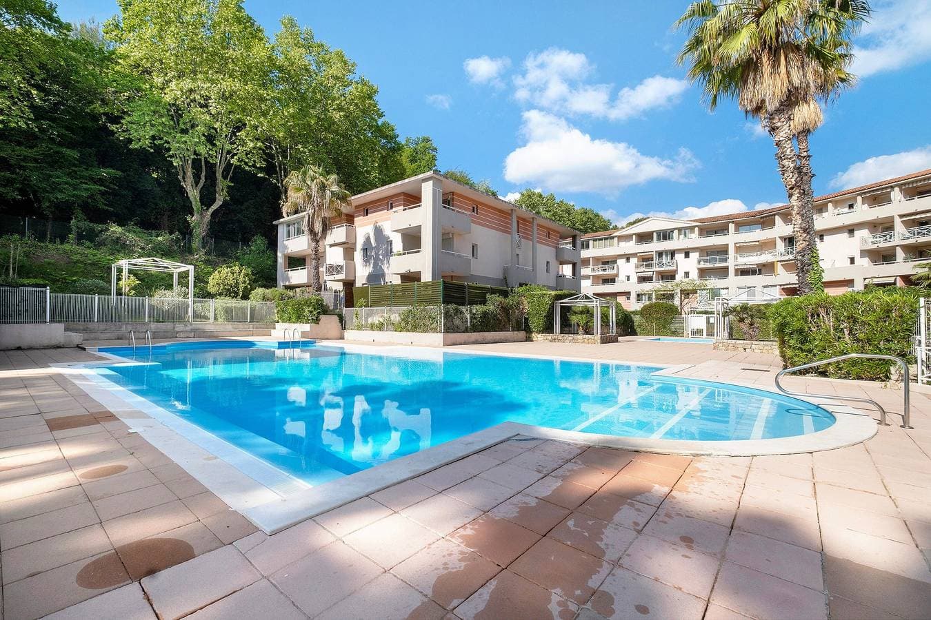 Foto 2 von 21: Studio „L'oasis“ mit Gemeinschaftspool, privater Terrasse und Klimaanlage