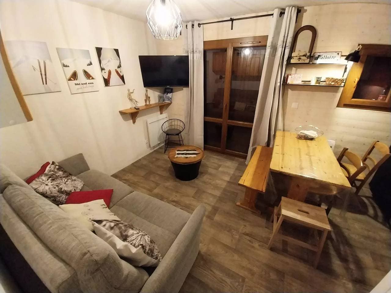 Foto 4 von 10: Studio-Kabine 4 Personen 2* belichtet West