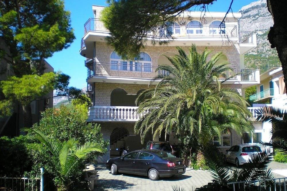 Foto 6 von 14: Ferienwohnungen und Zimmer Denis,, Baška Voda, hr