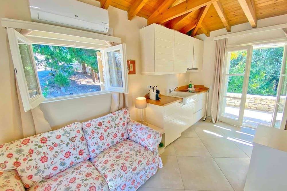 Foto 7 von 30: N-E Küste / Paleopetres Kalami Luxussuite Kvi / 200m vom Strand / Meerblick / Pool