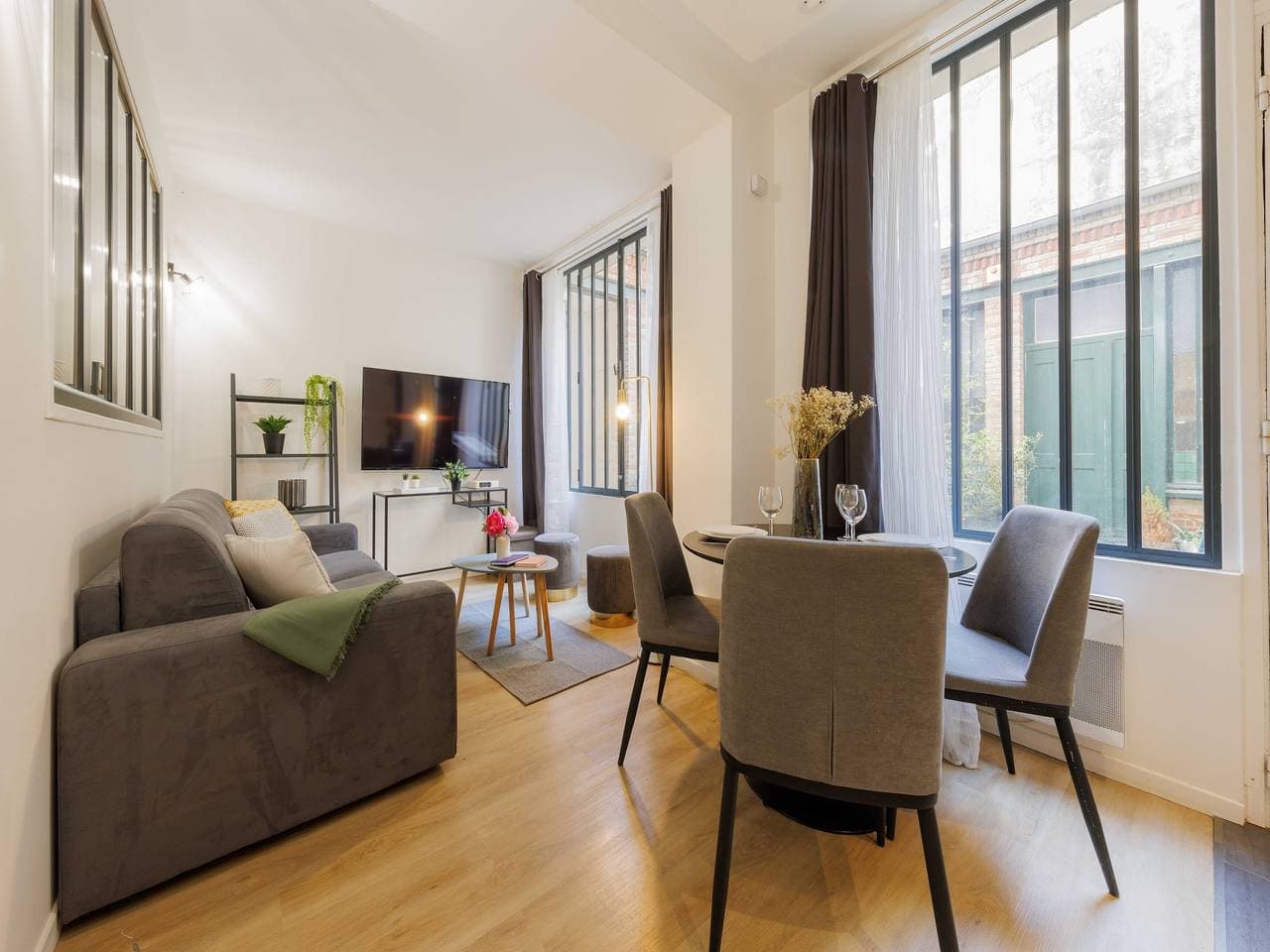 Erstaunliche Wohnung Gare de l'Est République 1