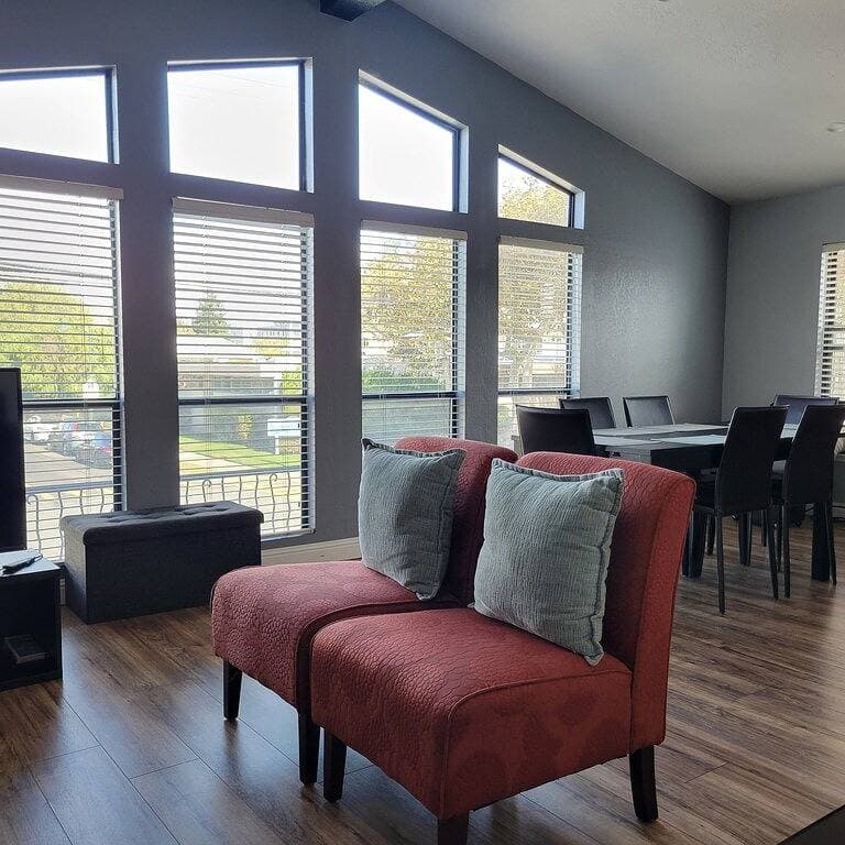 King bed/Walk to the Beach/Garage Parking/Ferry to San Francisco 1