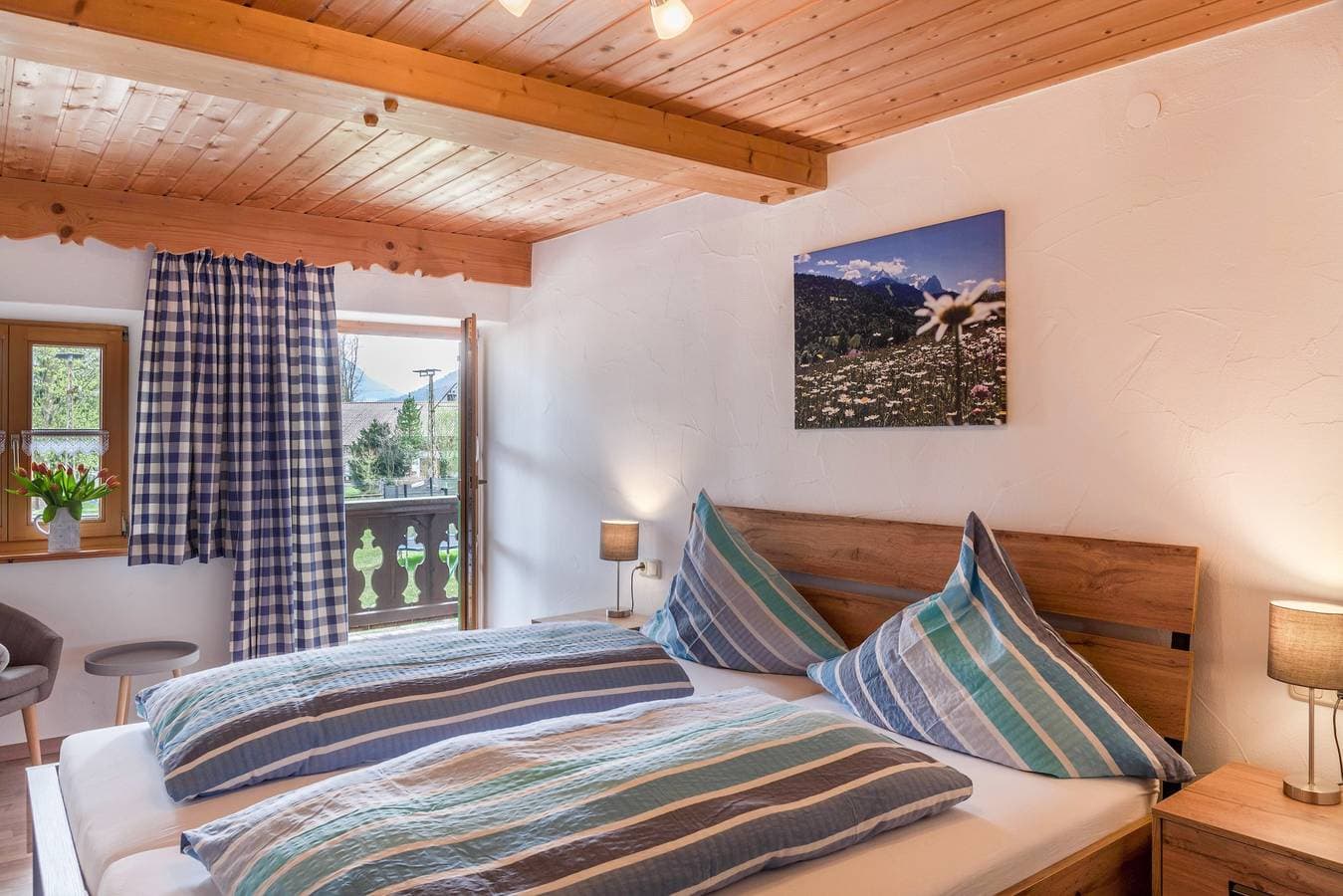 Foto 8 von 25: Ferienwohnung 'Haus Niklos - Wank' mit Bergblick, Garten und WLAN