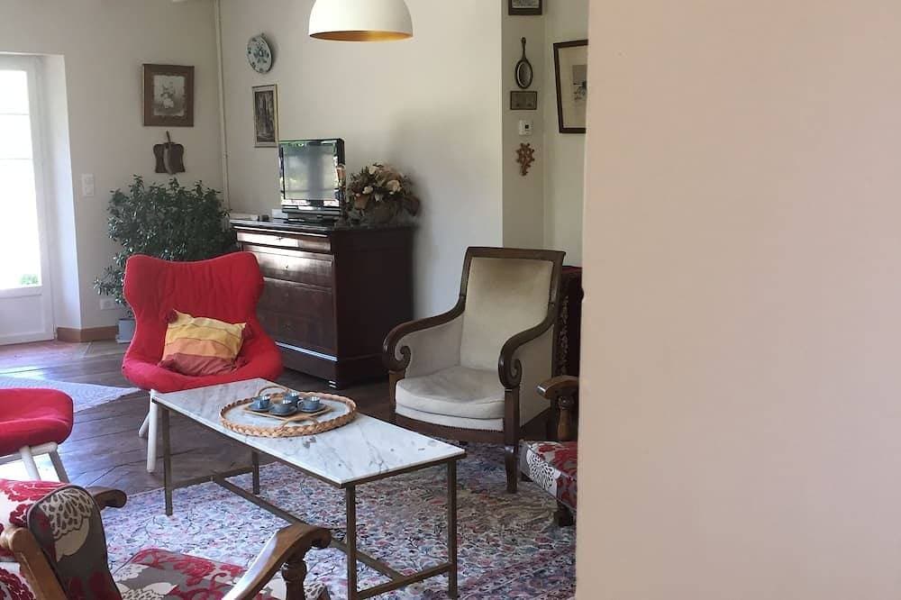 Foto 10 von 30: Le haras: fully restored Normandy farmhouse, cosy, with golf and tennis courts.