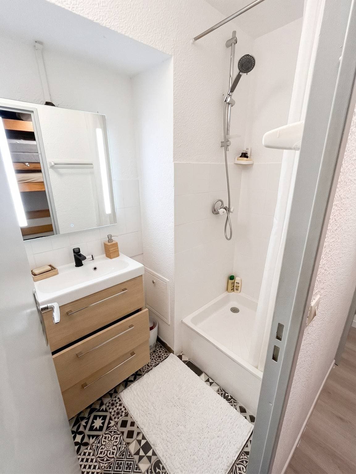 Foto 8 von 23: Gemütliches Studio in Allos - 23 m² mit Bergblick