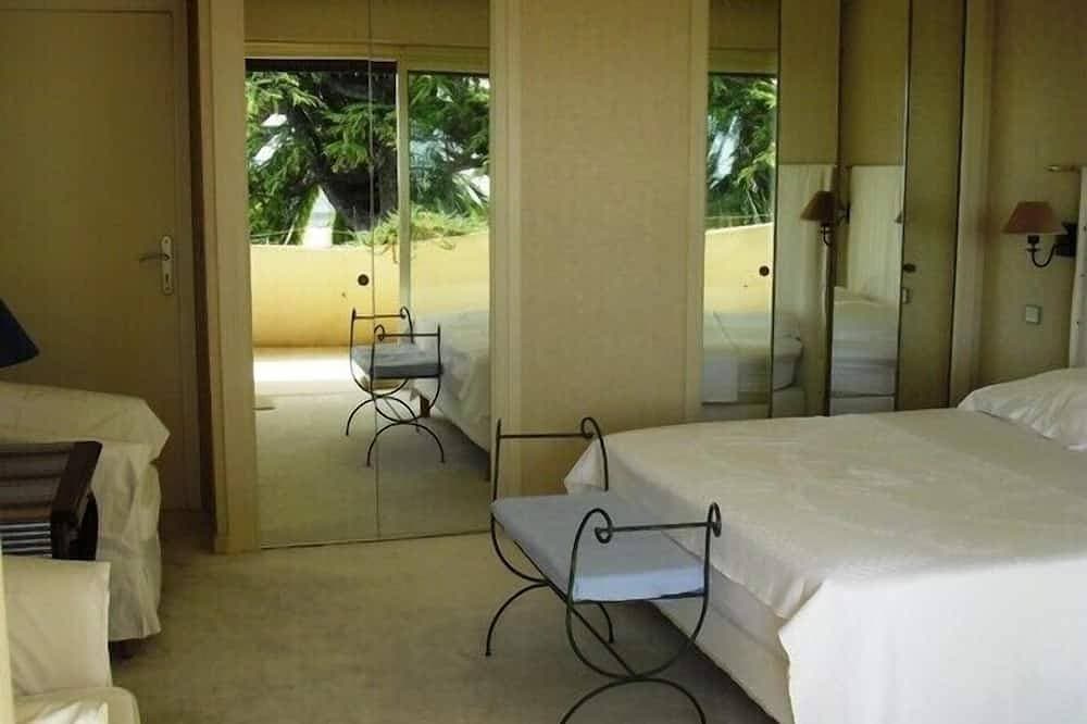 Foto 3 von 30: Eine herrliche dominante Wohnung mit großer privater Terrasse