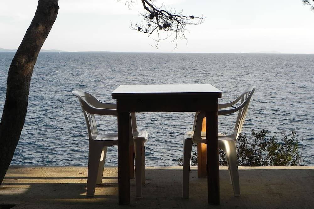 2-Zimmer-Ferienwohnung am Strand Sveta Nedilja, Hvar 1