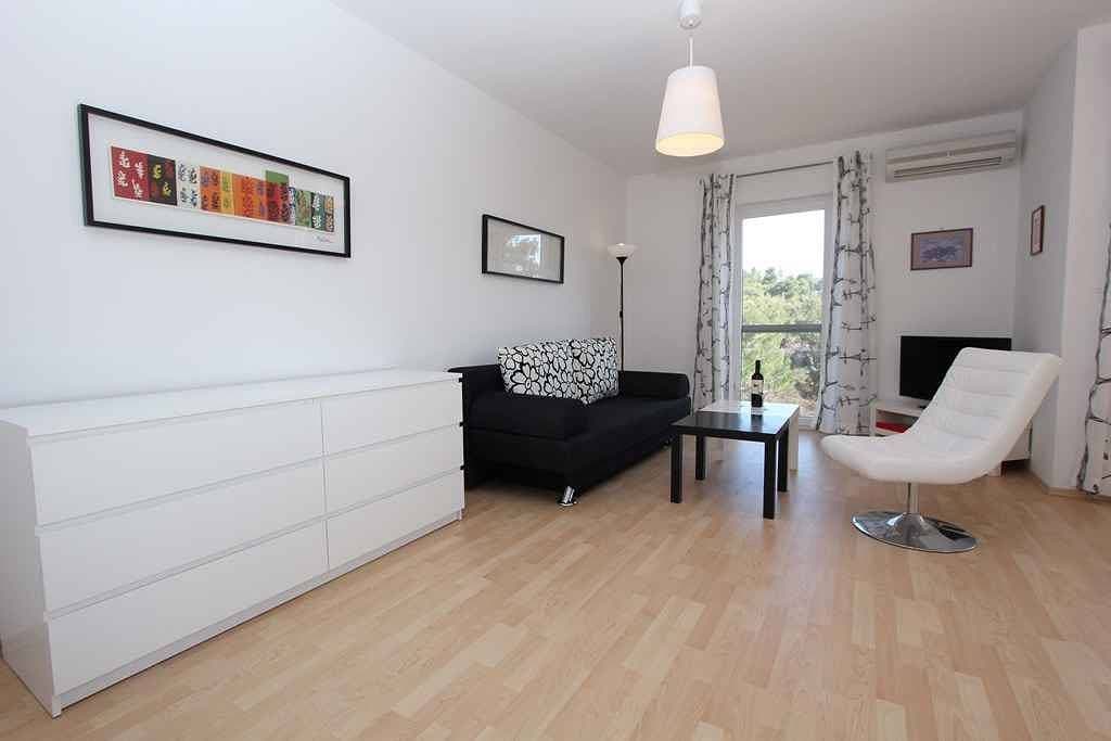 Foto 13 von 21: Ferienwohnung mit Balkon und Klimaanlage
