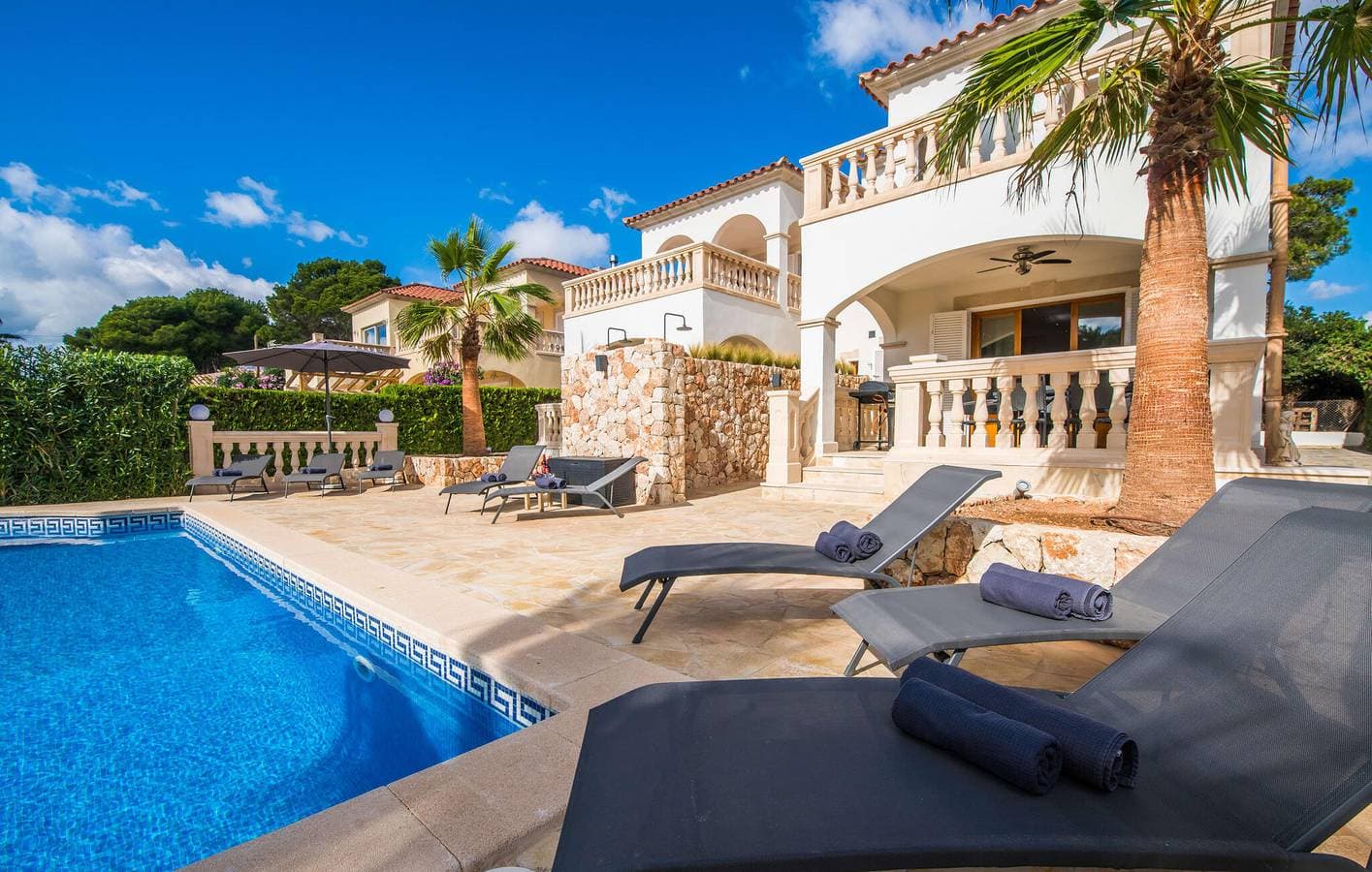 Foto 5 von 37: Rückzugsort mit Meerblick, Pool, AC und Grill, 1 km zum Strand Cala Pi