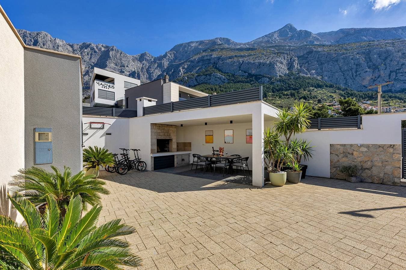 Foto 12 von 57: Villa Festina Lente in Makarska, heated pool
