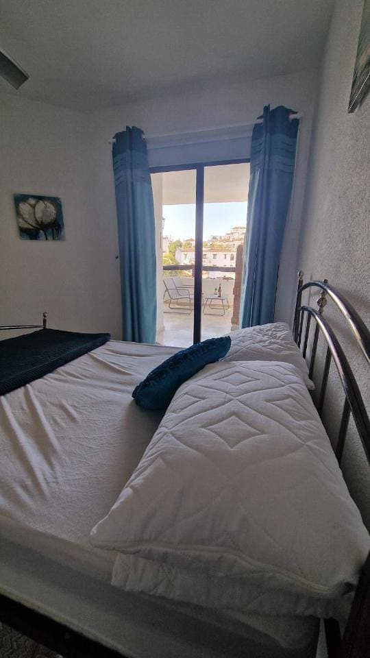 Foto 6 von 38: Two-Bedroom Apartment