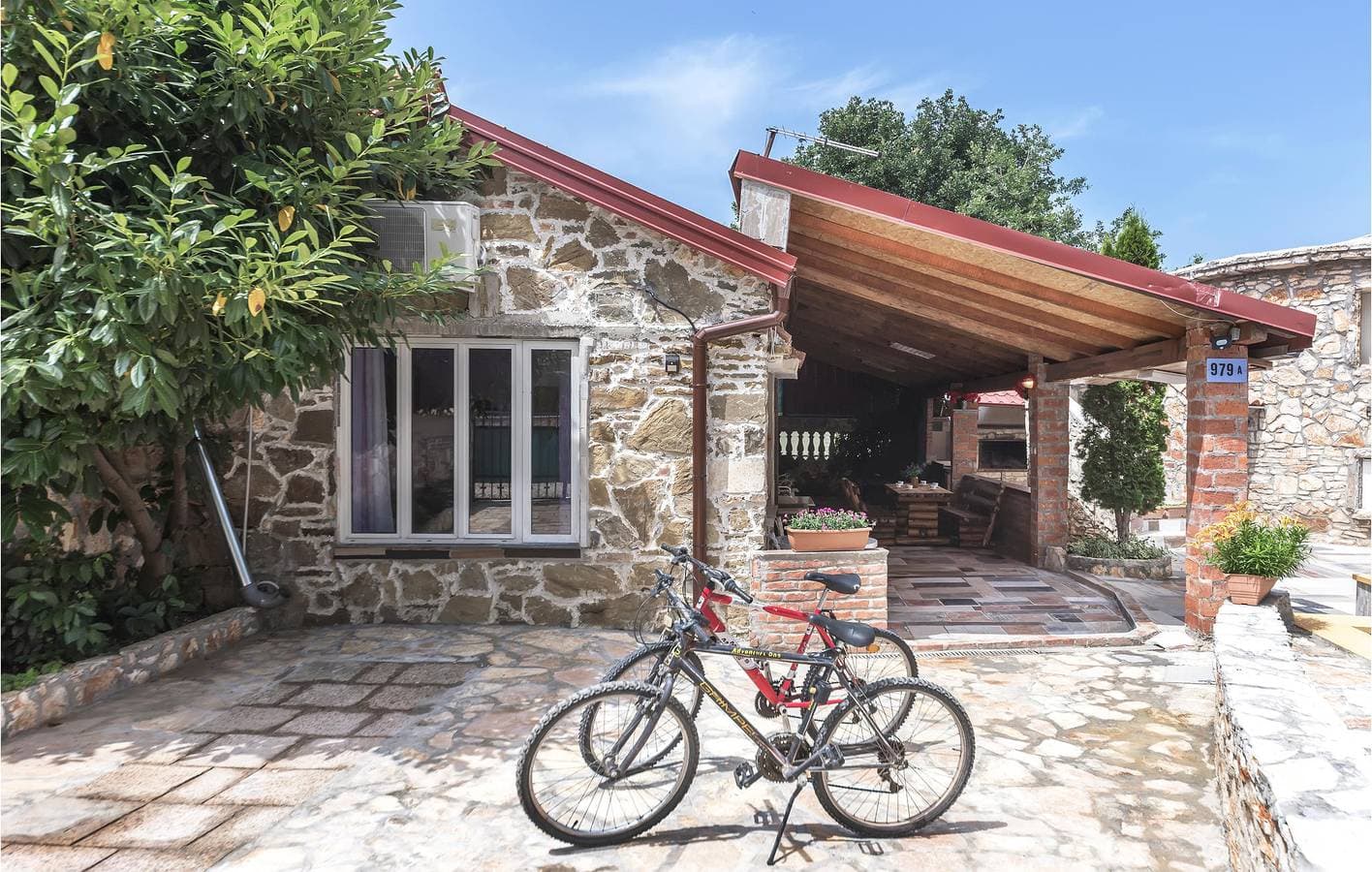 Foto 9 von 21: Gemütliche Ferienwohnung mit Terrasse, WLAN und nur 300 m vom Strand von Fažana entfernt