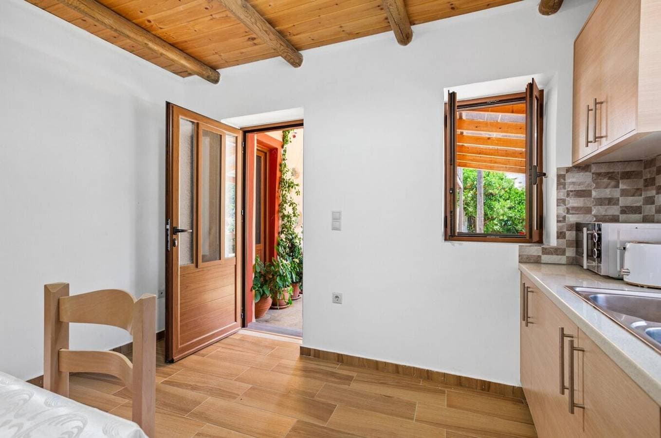 Foto 4 von 13: Ferienhaus für 5 Personen mit Terrasse