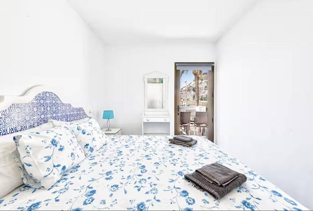 Foto 2 von 23: Palm Beach Suite - Platja del Cura