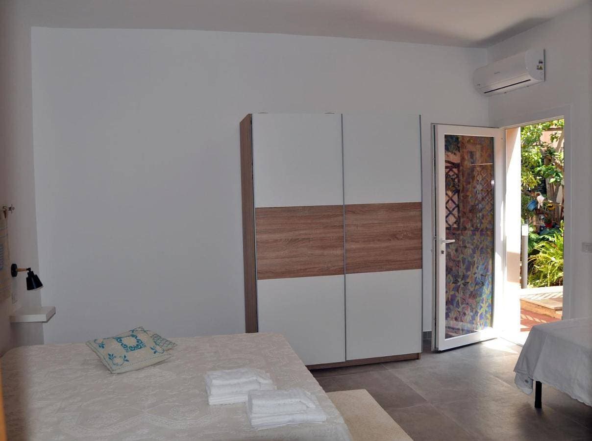 Foto 5 von 9: Double Room with Private Bathroom
