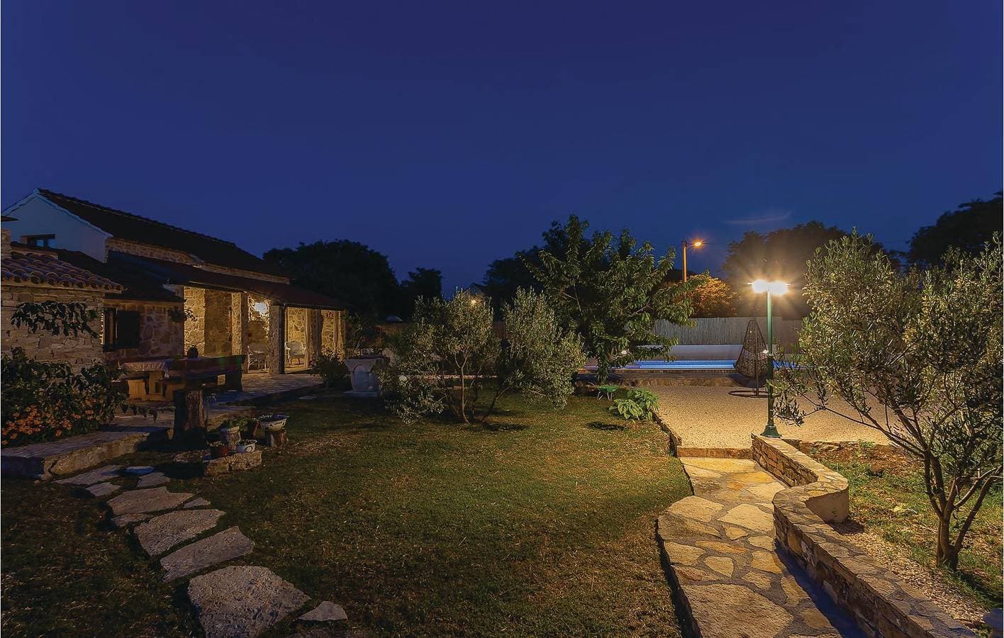 Foto 5 von 37: Gemütliche 1-Zimmer-Wohnung mit Pool und Terrasse in der Nähe des Flusses Krka