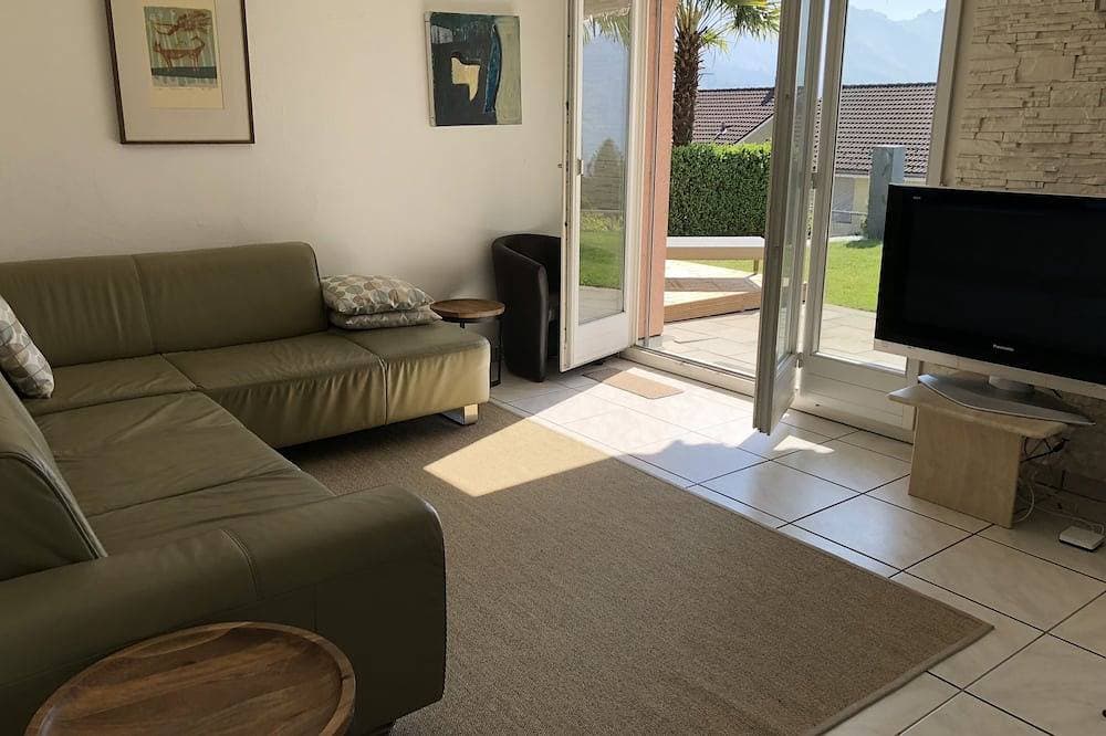 Foto 11 von 30: Haus am Vierwaldstättersee. Erstaunliche Aussicht, 5 Schlafzimmer und Gärten