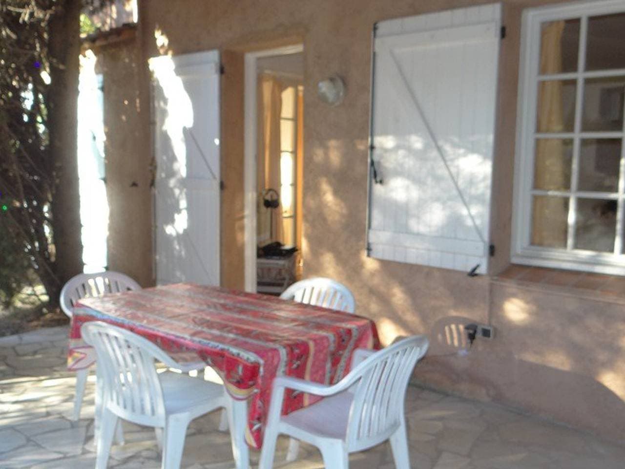 Charmantes 3 chambres: piscine, tennis, terrasse et jardin - Proche plage 1