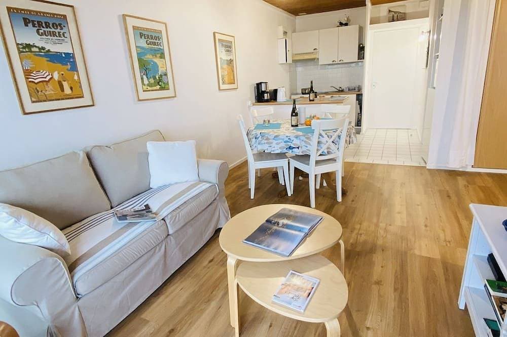 Foto 10 von 23: Apartment / sea view / beach 100m / private parking.