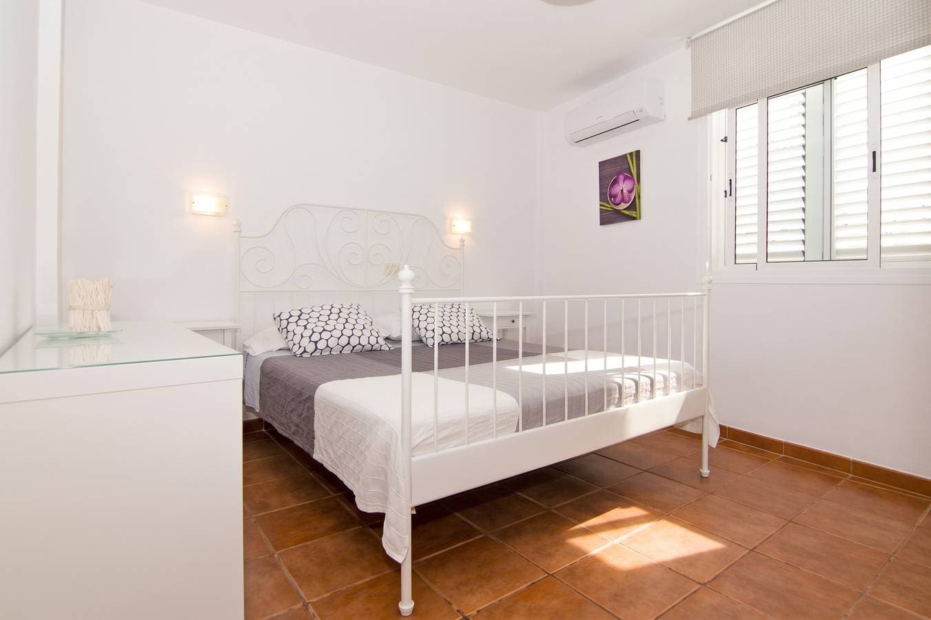 Foto 2 von 22: Charmantes Apartment in Puerto de Mogán - 80m², Berg- und Meerblick