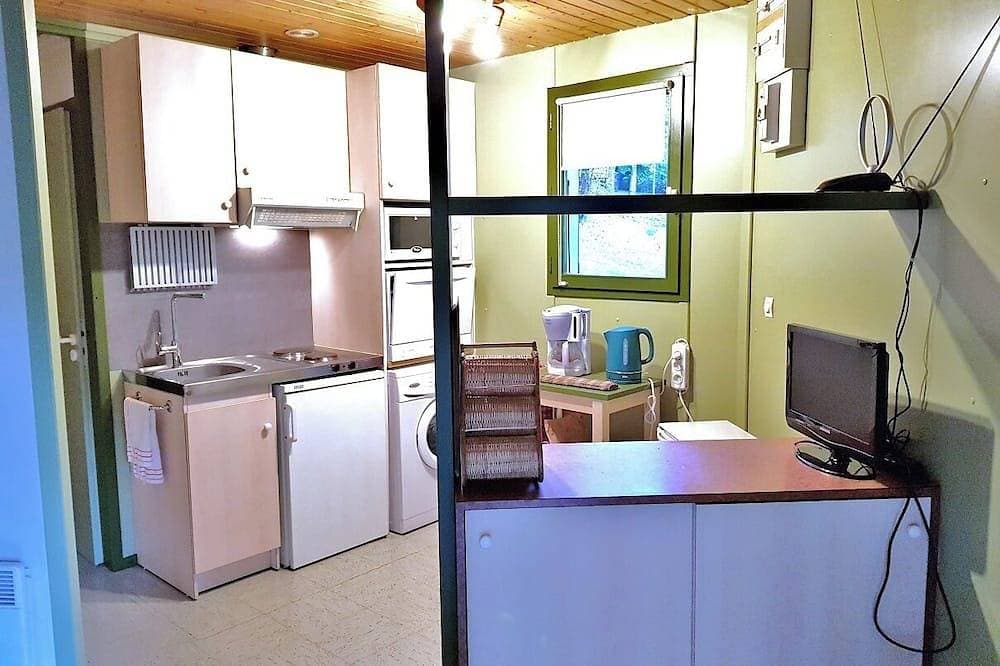Foto 7 von 8: Chalet in a quiet wooded area 10 minutes from the village. Mountain view