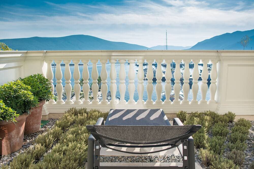 Foto 8 von 23: Luxus Regent Penthouse mit Meer und Bergblick für 6 Personen