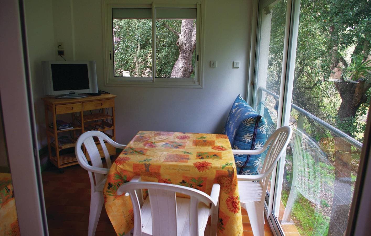 Foto 2 von 13: Gemütliche Terrassenwohnung 2,5 km vom Plage du Liamone