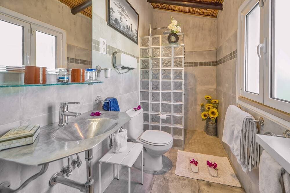 Foto 6 von 30: Quinta do Mundo - Charmantes Bauernhaus mit Jacuzzi und privatem Pool!