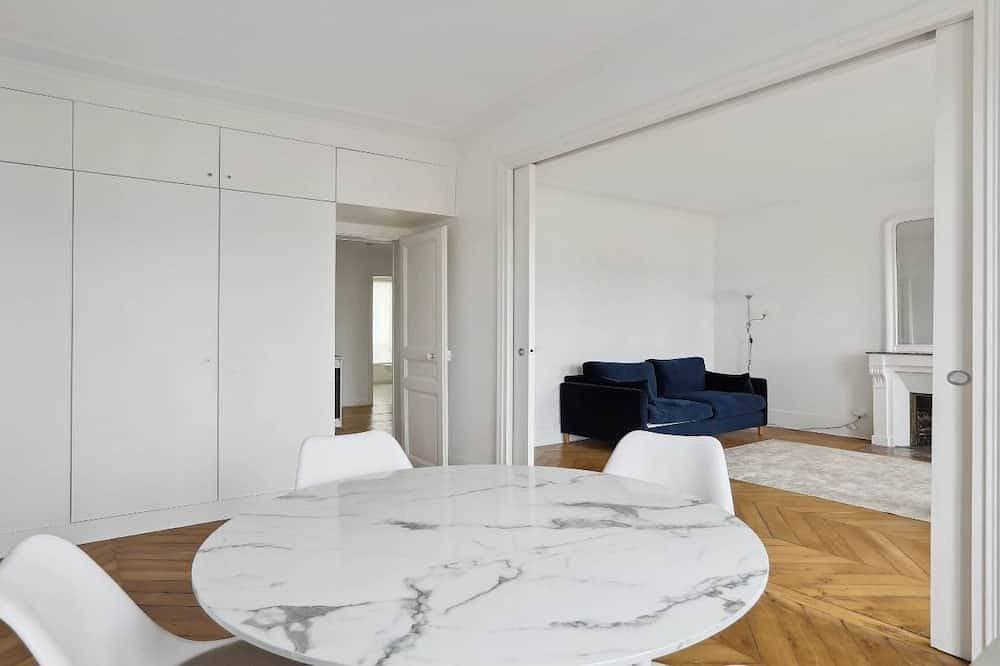 Foto 8 von 17: Invalides View - High Floor , Bright, Spacious Located At Avenue De Breteuil