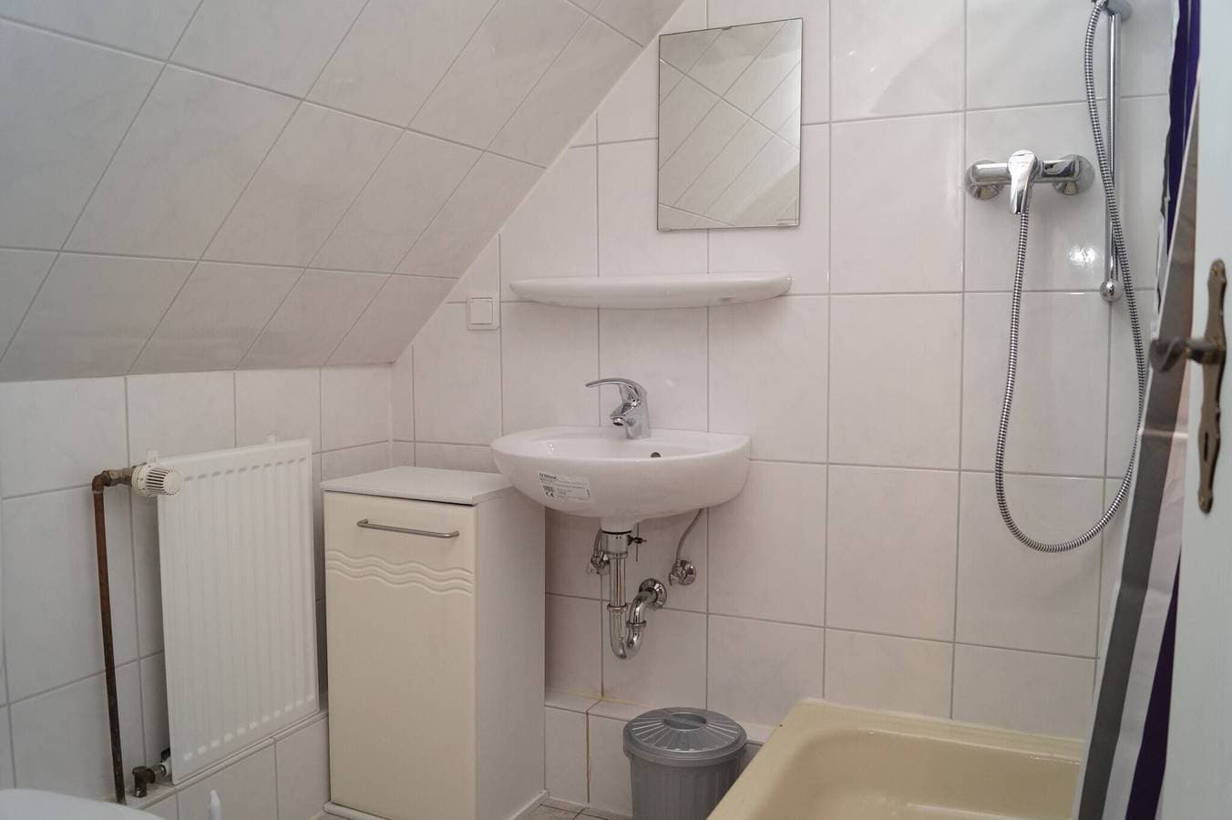 Foto 9 von 19: Ferienwohnung 'Alte Schule' mit Gemeinschaftsgarten und Wi-Fi
