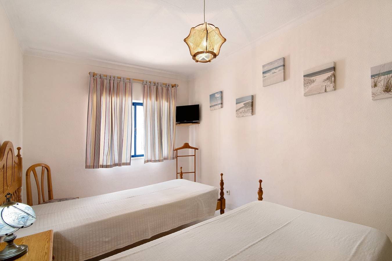 Foto 12 von 24: Ferienwohnung 'Apartamento T1 Edisol' mit Balkon, WLAN und Klimaanlage