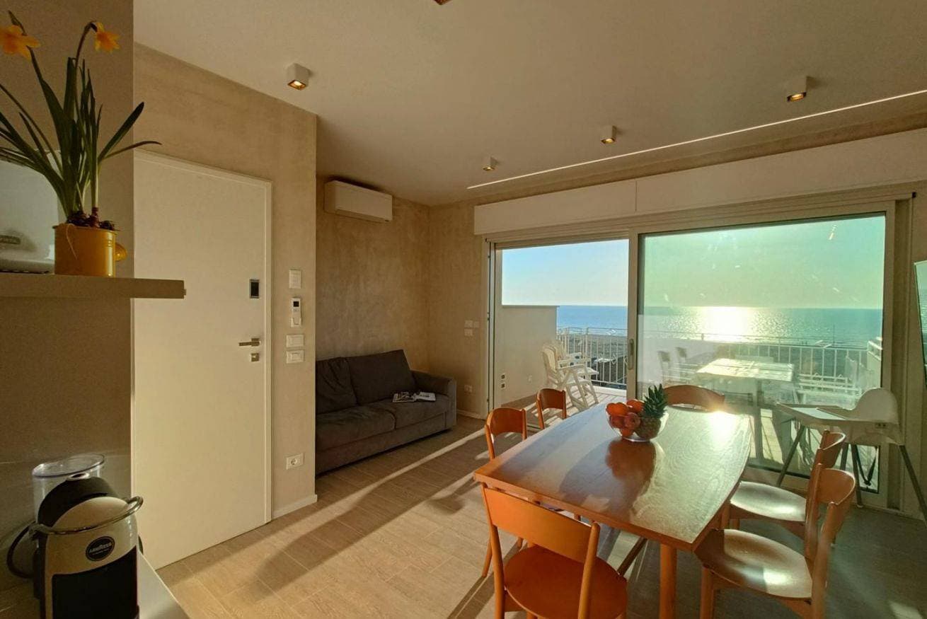 Foto 8 von 30: Ferienwohnung für 4 Personen mit Balkon/Terrasse