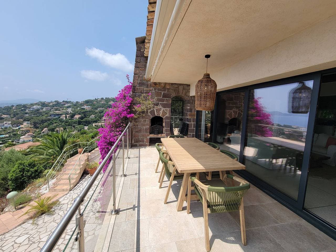 Foto 5 von 32: Traumhafte Ferienoase mit atemberaubendem Meerblick, Pool und idealer Lage