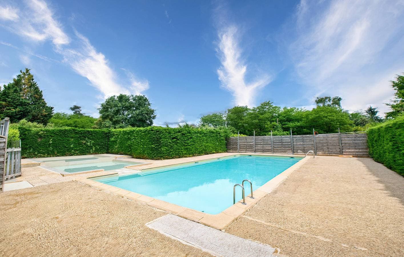 Foto 10 von 28: Gemütliche Wohnung mit Pool und Garten bei Saint-Crépin-et-Carlucet