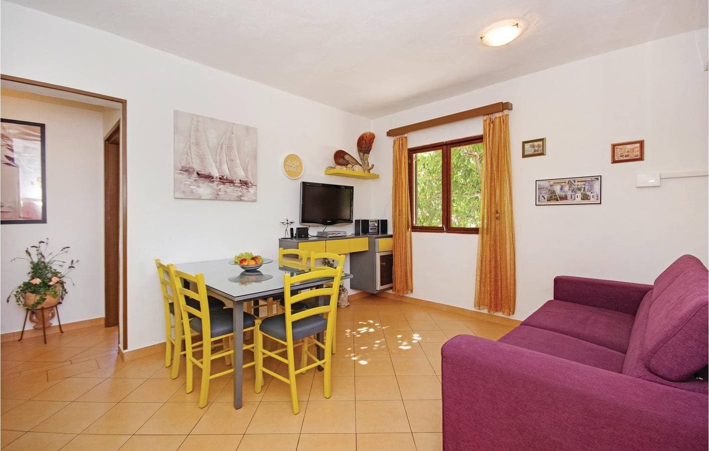 Foto 4 von 26: Modernes Apartment mit einem Schlafzimmer in der Nähe der Küste und des Stadtzentrums von Sucuraj