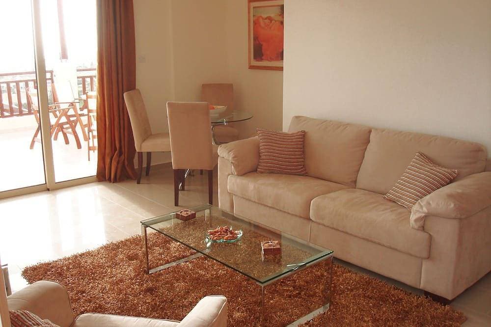 Foto 5 von 14: Schöne Penthouse-Wohnung mit 2 Schlafzimmern in Peyia. Gemeinschaftspool - Free WiFi