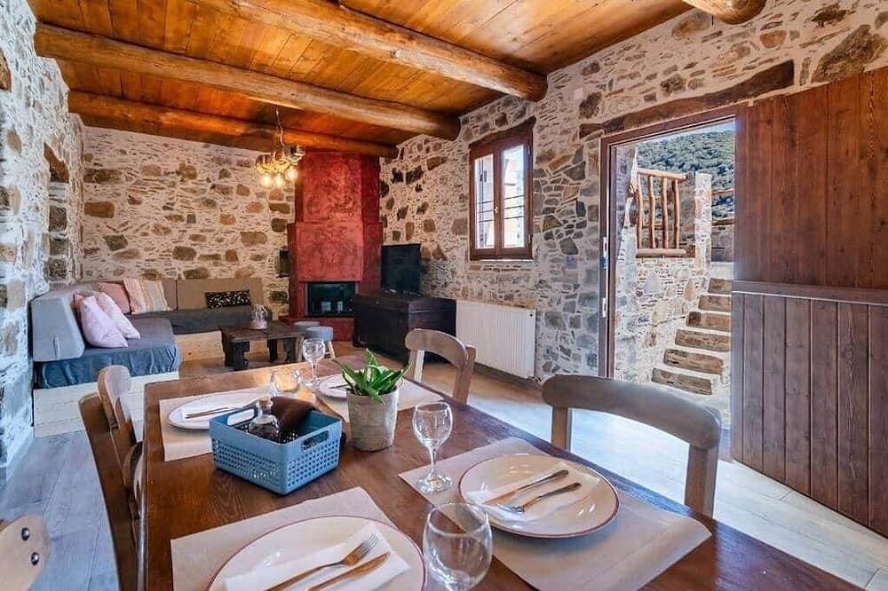Peaceful house Plagia 2 bedroom 1